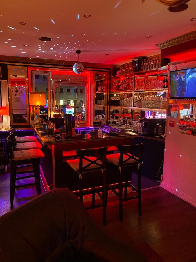 Chez-Ronny Hotel Hamburg Ngoại thất bức ảnh