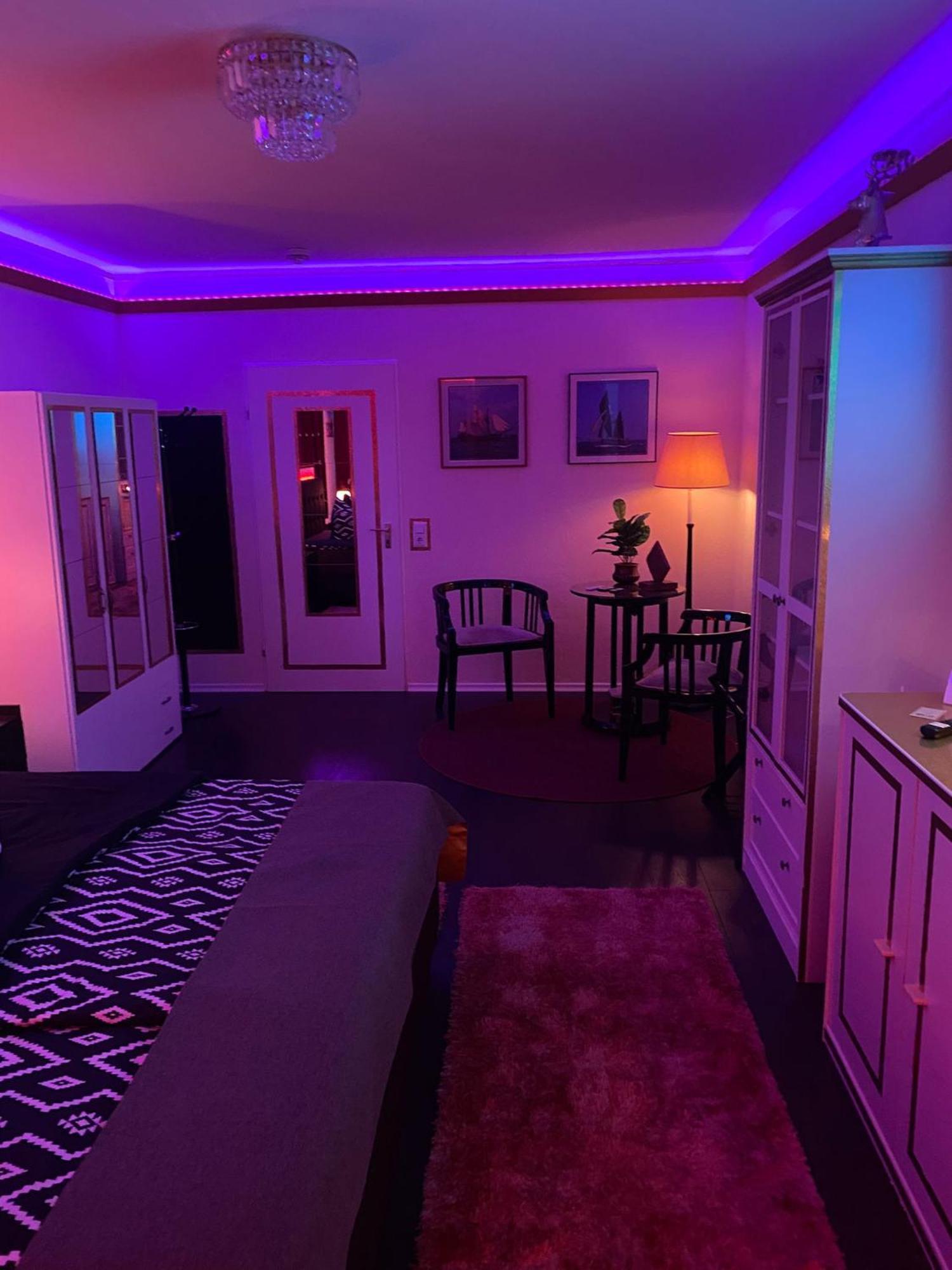 Chez-Ronny Hotel Hamburg Ngoại thất bức ảnh