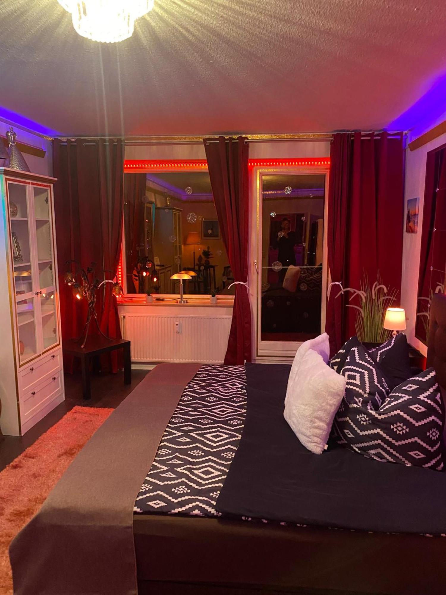 Chez-Ronny Hotel Hamburg Ngoại thất bức ảnh